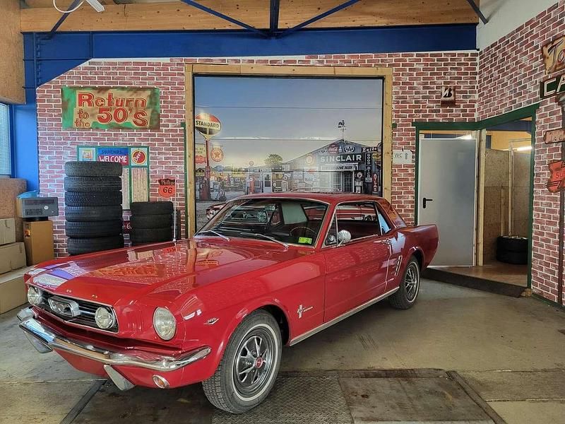 Second-hand Ford Mustang 200 CP (147 kW) 1966 Roșu Coupe