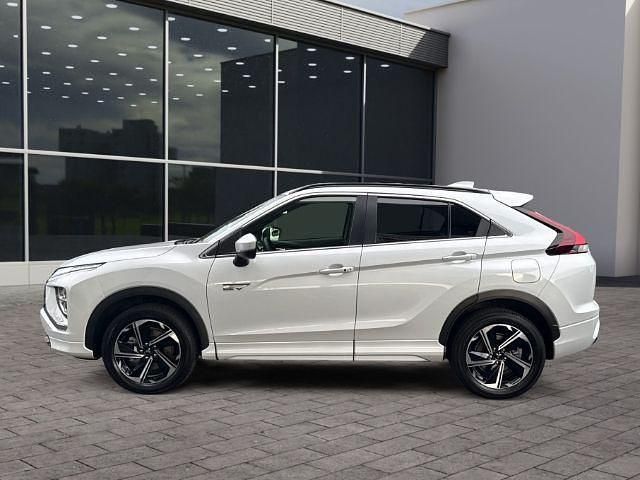 Gebraucht Mitsubishi Eclipse Cross Plus 188 PS (138 kW) 2023 Weiß SUV