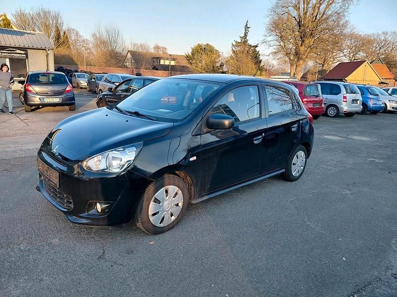 Gebraucht Mitsubishi Space Star 71 PS (52 kW) 2015 Schwarz Kleinwagen