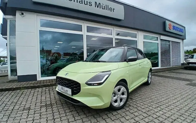Neu Suzuki Swift Comfort 81 PS (59 kW) 2026 Gelb Kleinwagen