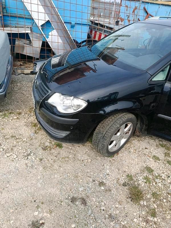 Gebraucht VW Touran 140 PS (102 kW) 2008 Schwarz Van / Kleinbus
