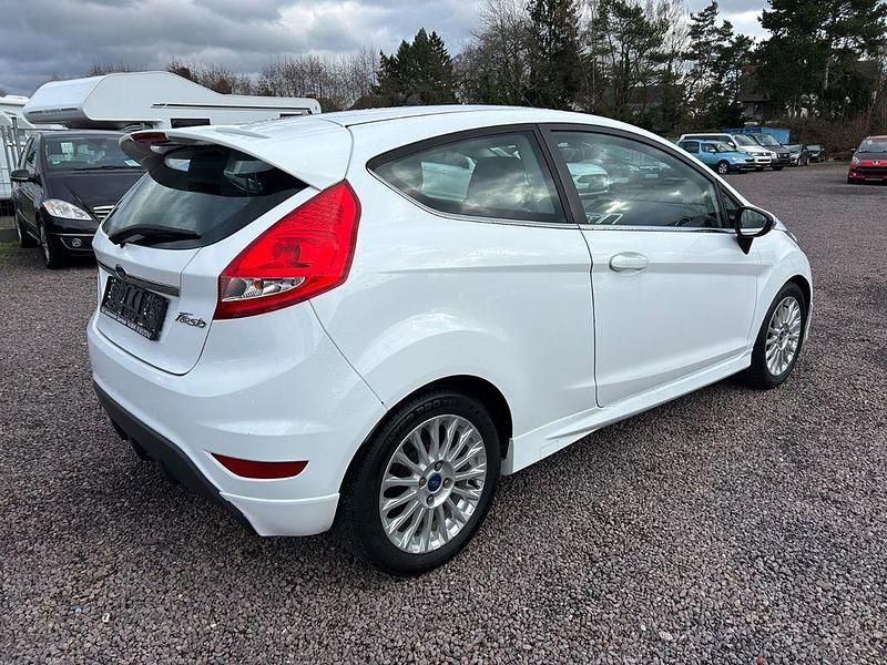 Gebraucht Ford Fiesta Sport 97 PS (71 kW) 2009 Weiß Kleinwagen