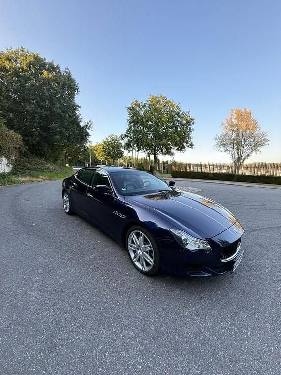 Blau Gebraucht 2013 Maserati Quattroporte Limousine | 28.000 € (Guter Preis) - Bild 1/4