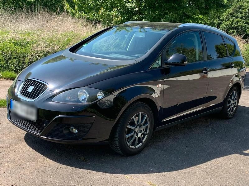 Schwarz Gebraucht 2009 Seat Altea XL Van / Kleinbus | 2.999 € (Etwas zu teuer) - Bild 1/4