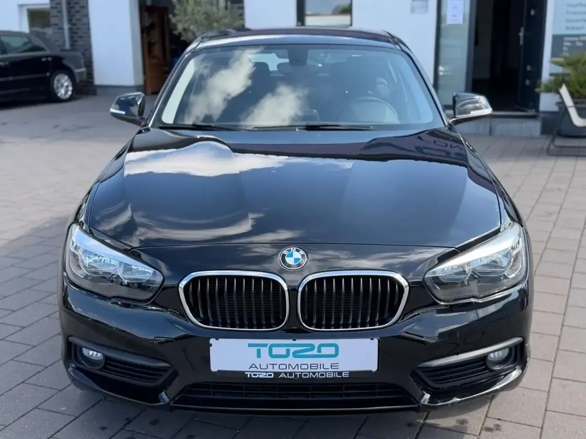 Gebraucht BMW 116 Advantage 116 PS (85 kW) 2015 Schwarz Kleinwagen