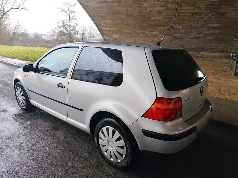 Gebraucht VW Golf III 115 PS (84 kW) 1999 Silber Limousine