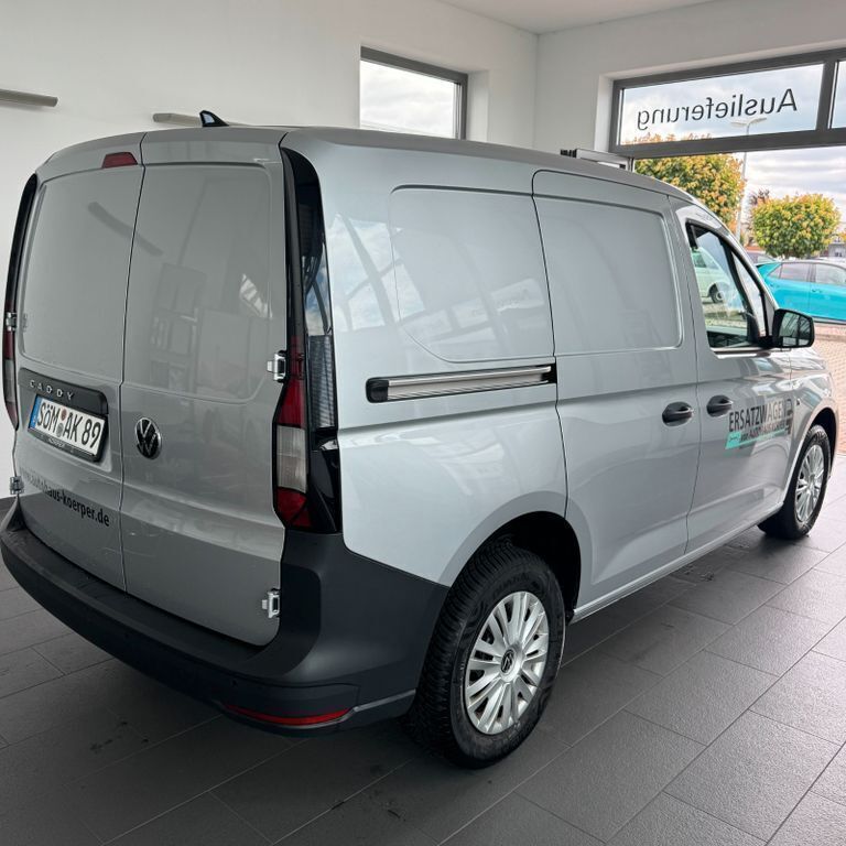 Gebraucht VW Caddy 102 PS (75 kW) 2023 Silber Van / Kleinbus