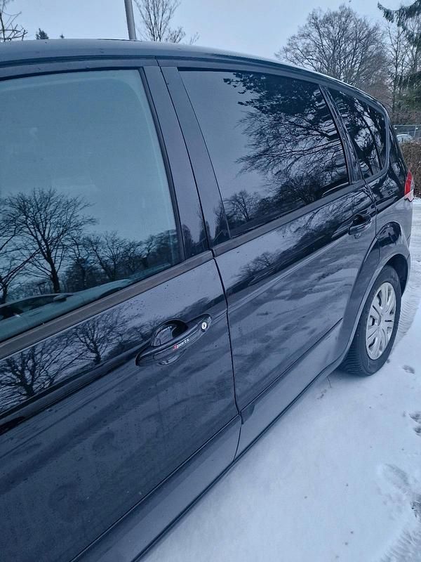 Schwarz Gebraucht 2012 Ford S-MAX S Van / Kleinbus | 6.000 € (Fairer Preis) - Bild 1/4