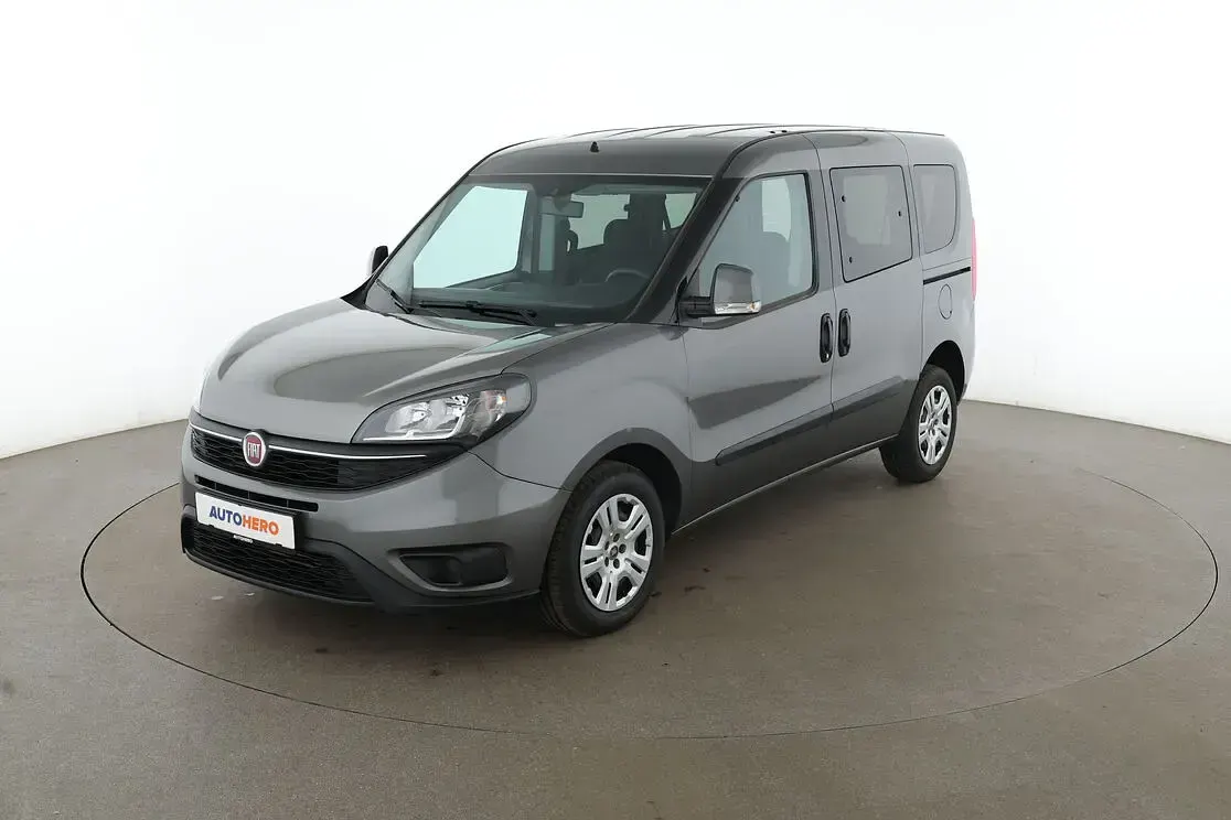 Gebraucht Fiat Doblò 101 PS (74 kW) 2022 Van / Kleinbus