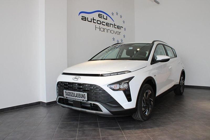 Neu Hyundai Bayon Select 101 PS (74 kW) 2025 Weiss SUV