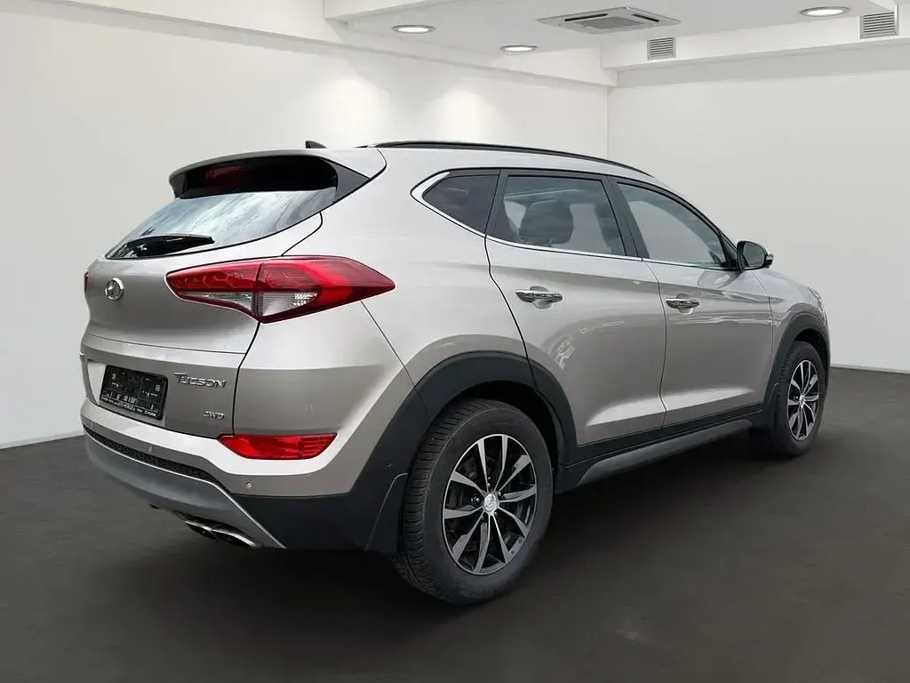 Gebraucht Hyundai Tucson Style 177 PS (130 kW) 2016 Weiß SUV