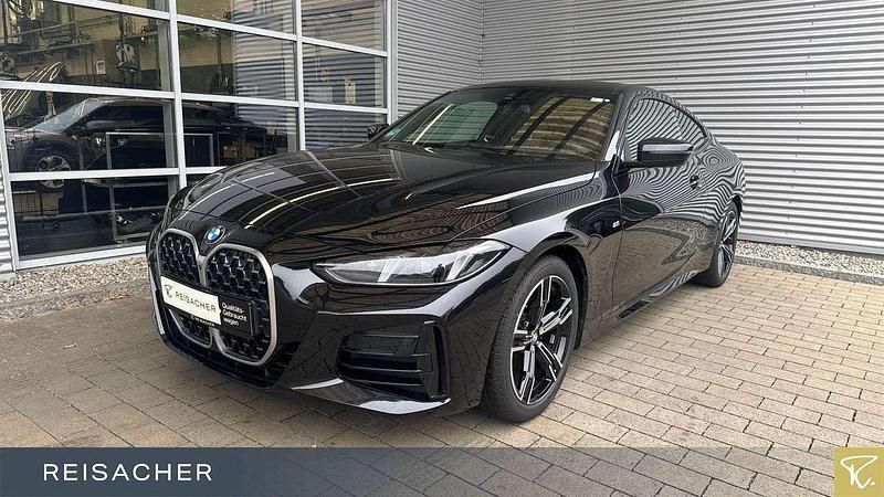 Saphirschwarz metallic Gebraucht 2024 BMW 420 Comfort Edition Coupé | 43.949 € (Fairer Preis) - Bild 1/4
