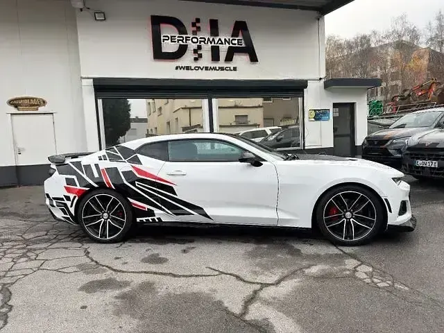 Gebraucht Chevrolet Camaro 335 PS (246 kW) 2021 Weiß Coupé