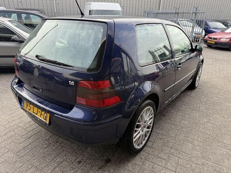 Gebraucht VW Golf IV 103 PS (75 kW) 2003 Blau