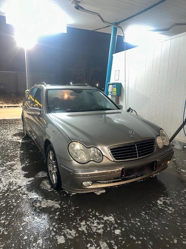 Gebraucht Mercedes C220 143 PS (105 kW) 2003 Grau Kombi