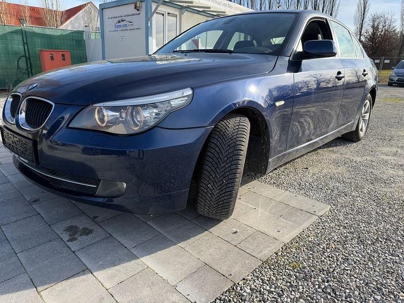 Gebraucht BMW 520 170 PS (125 kW) 2008 Blau Limousine