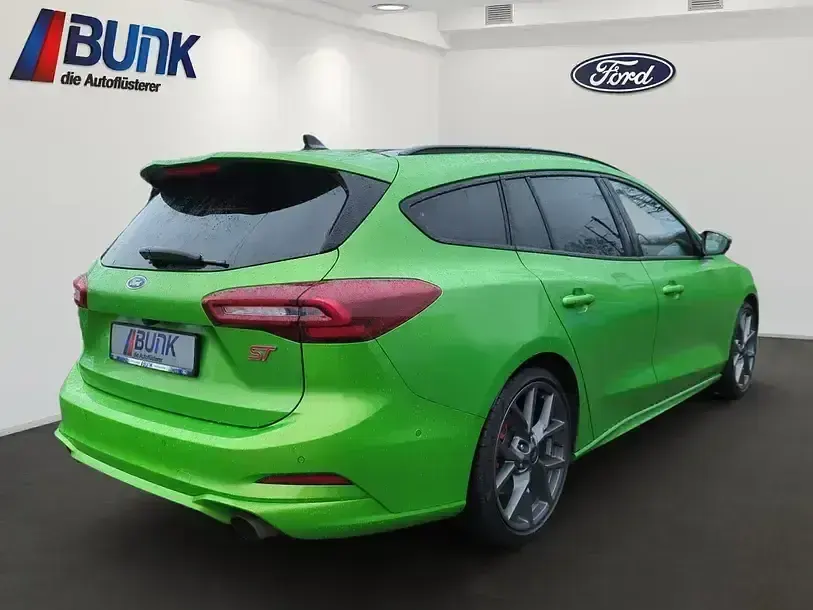 Gebraucht Ford Focus ST 280 PS (205 kW) 2023 Mean green metallic Limousine