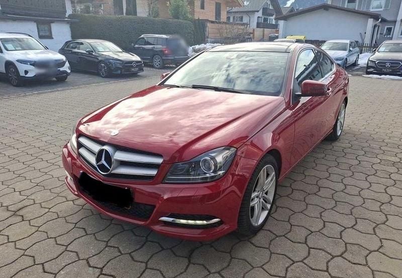 Gebraucht Mercedes C250 204 PS (150 kW) 2014 Rot Coupé