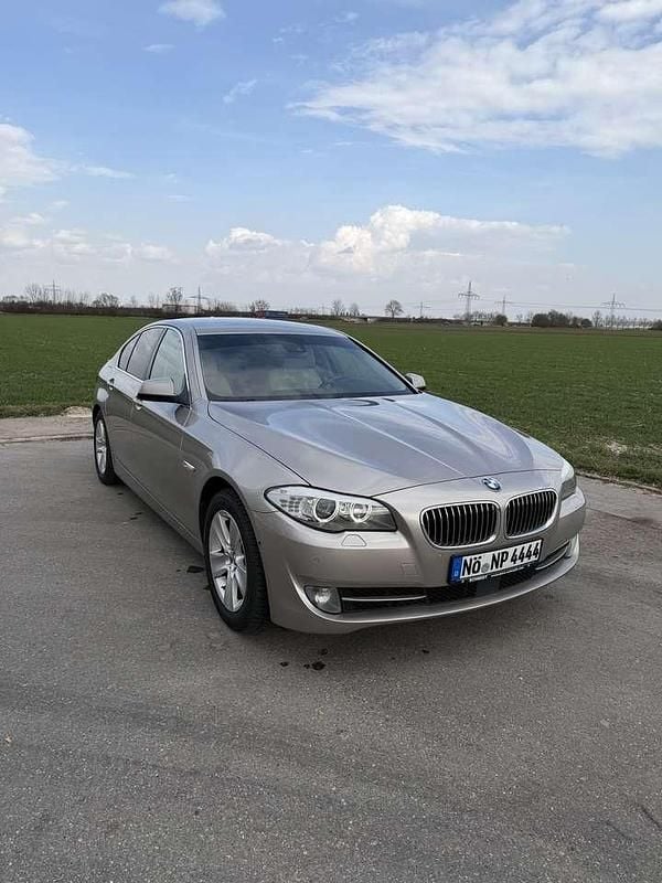 Gebraucht BMW 535 306 PS (225 kW) 2011 Andere farben Limousine