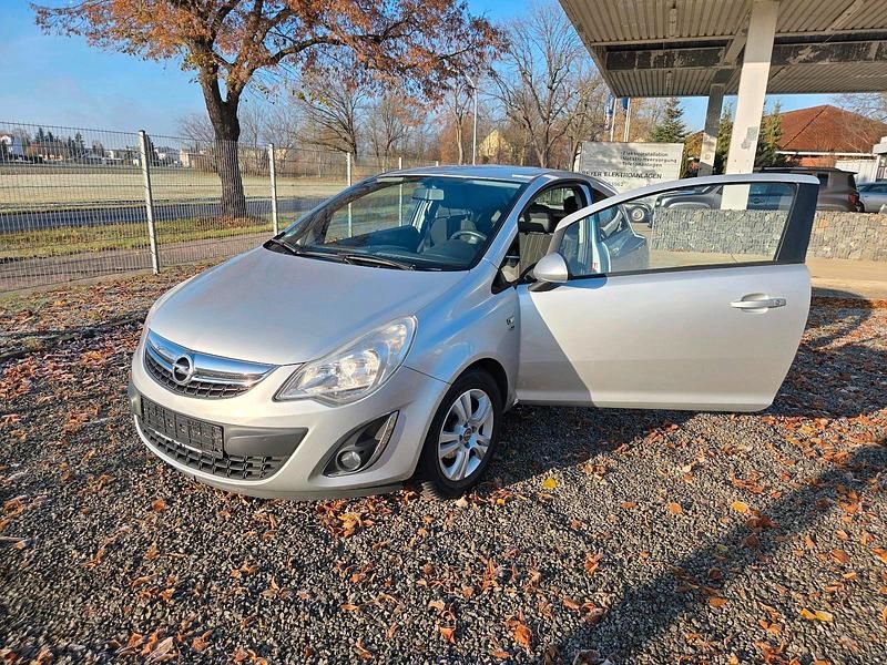 Silber Gebraucht 2012 Opel Corsa Kleinwagen | 2.950 € (Fairer Preis) - Bild 1/4