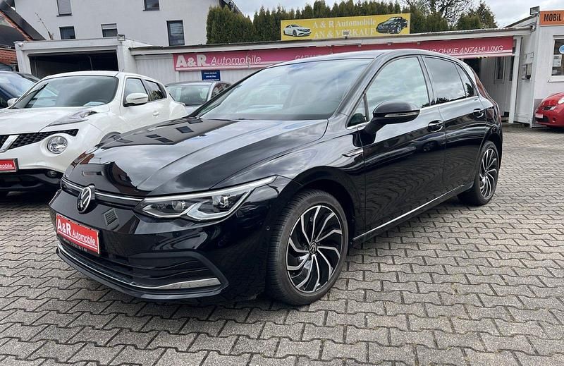 Gebraucht VW Golf VIII Style 150 PS (110 kW) 2020 Schwarz Kombi
