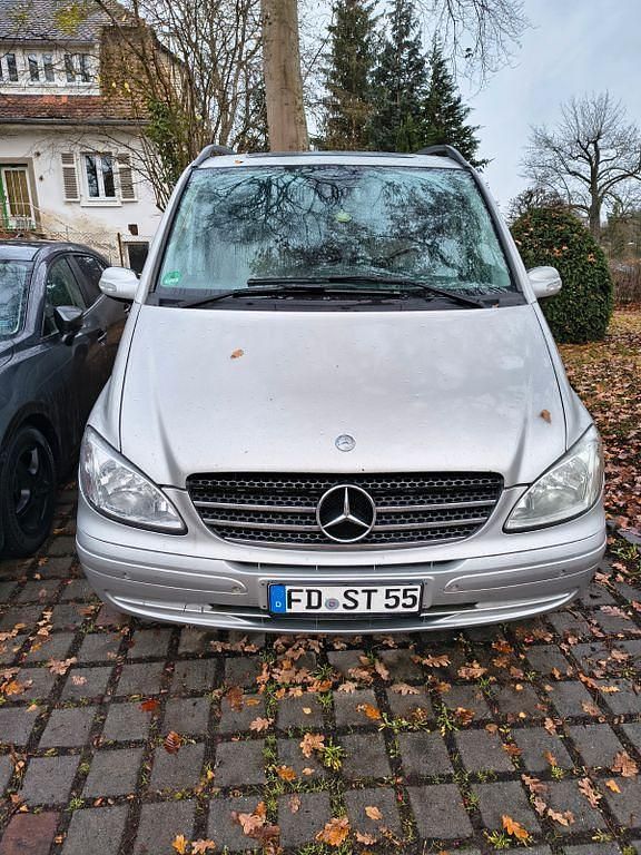 Silber Gebraucht 2007 Mercedes Viano Van / Kleinbus | 10.000 € (Guter Preis) - Bild 1/4