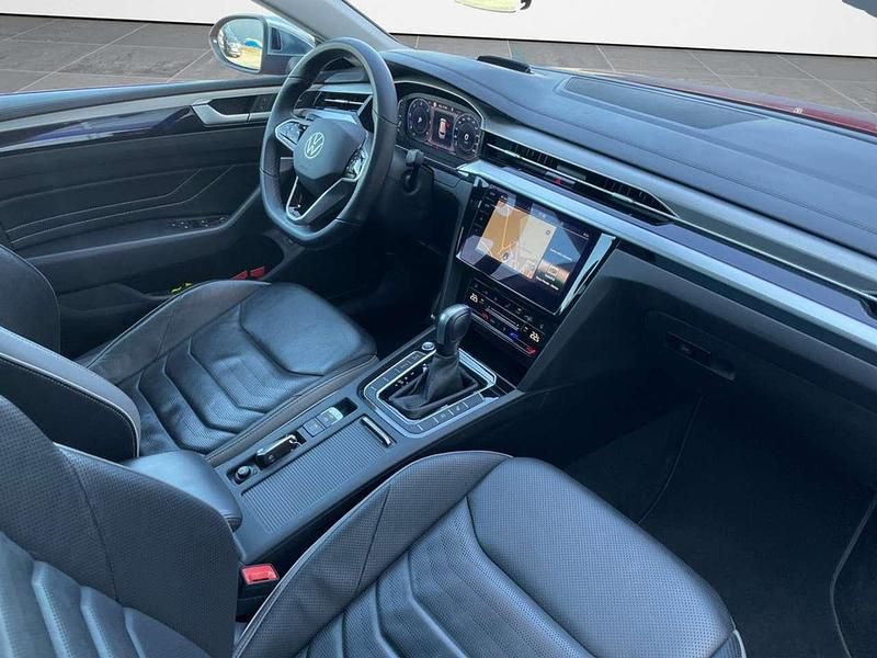 Gebraucht VW Arteon Elegance 200 PS (147 kW) 2021 Rot / kings red (metallic) Kombi
