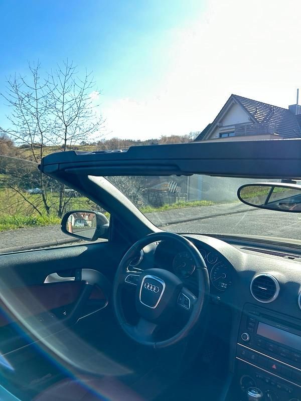 Gebraucht Audi A3 Cabriolet 105 PS (77 kW) 2010 Braun Cabrio