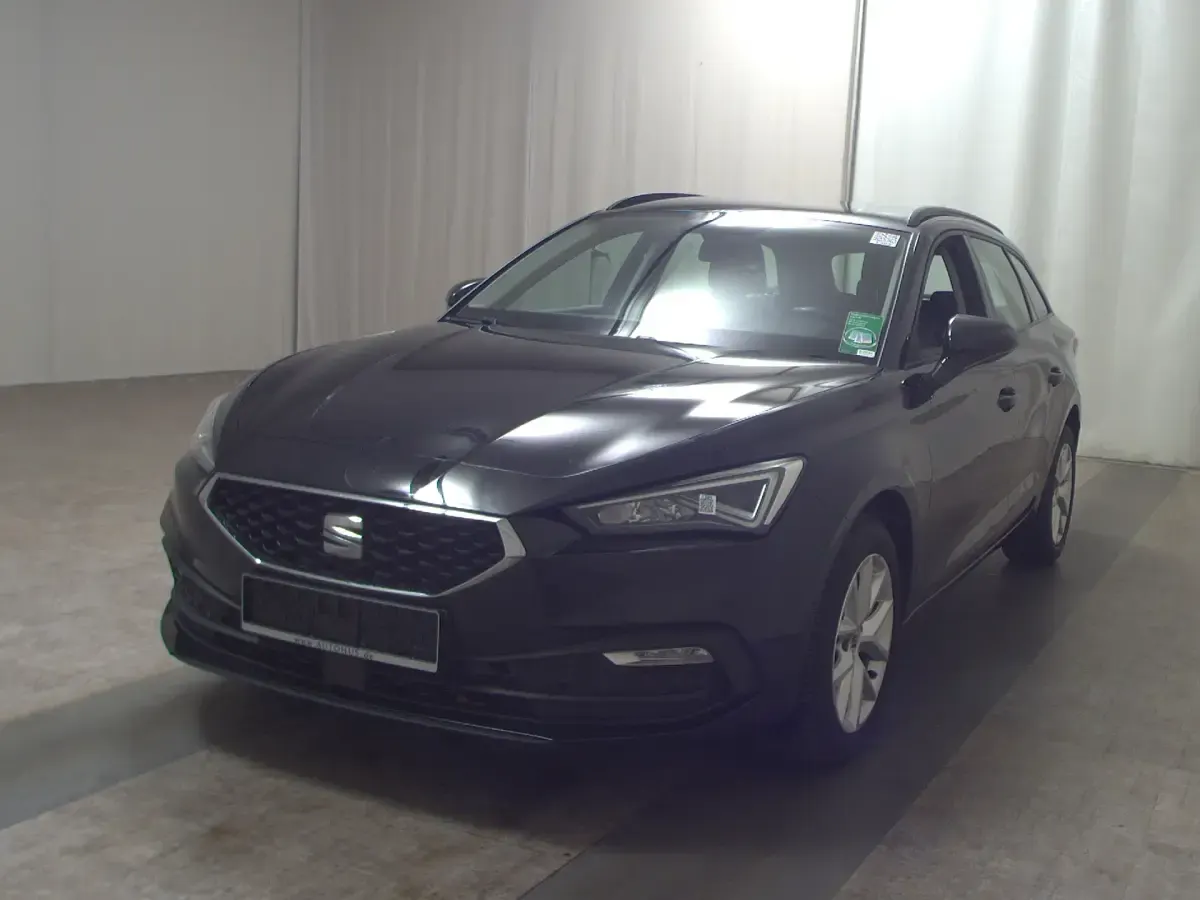 Używany Seat Leon Style 150 KM (110 kW) 2021 Czarny Kombi