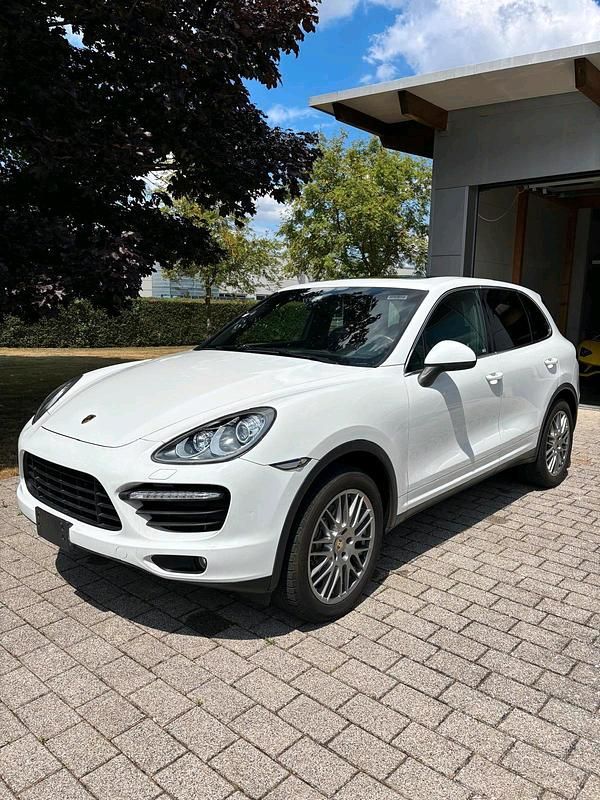 Weiß Gebraucht 2013 Porsche Cayenne S SUV | 23.500 € (Superpreis) - Bild 1/4