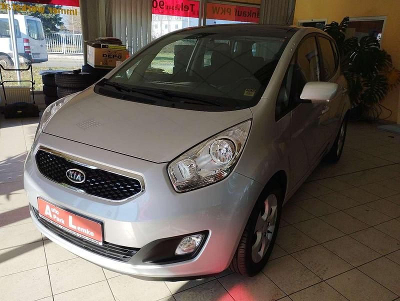 Gebraucht Kia Venga Spirit 125 PS (91 kW) 2013 Silber Kleinwagen