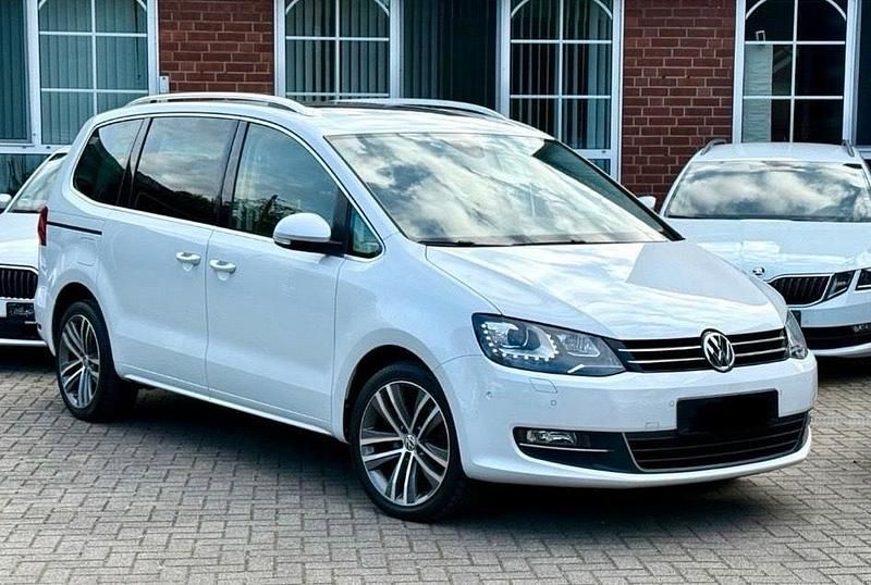 Gebraucht VW Sharan 179 PS (131 kW) 2012 Weiß Van / Kleinbus