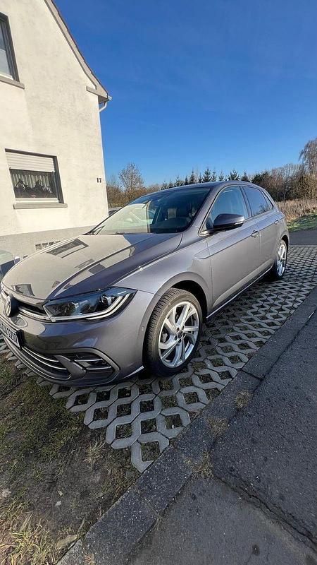 Gebraucht VW Polo Style 95 PS (69 kW) 2024 Grau Kleinwagen