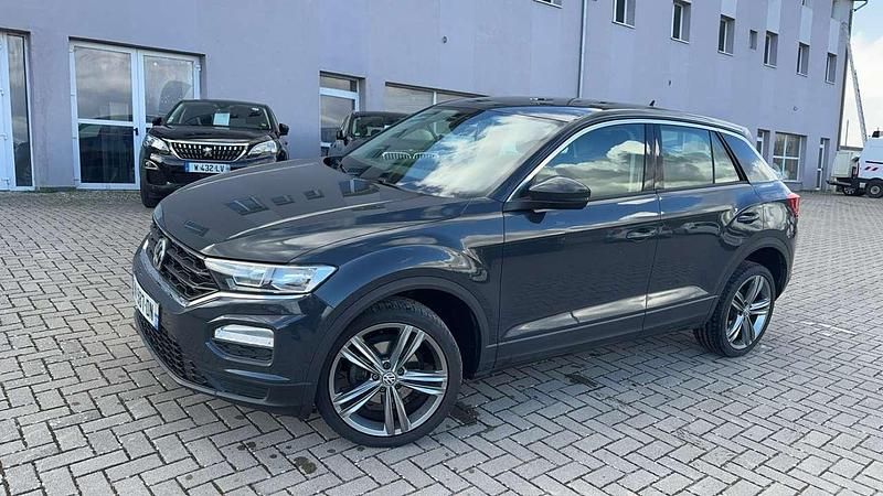 Gebraucht 2018 VW T-Roc Business SUV | 16.000 € (Teuer) - Bild 1/4