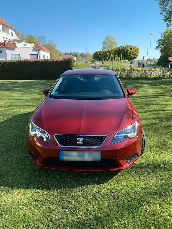 Usata Seat Leon 140 CV (102 kW) 2014 Rosso Berlina