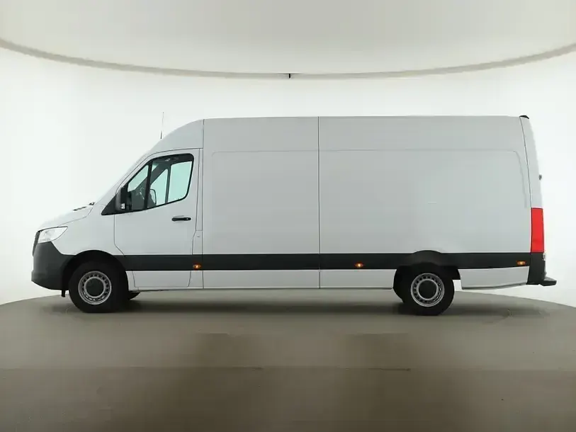 Gebraucht Mercedes Sprinter 170 PS (125 kW) 2025 Weiß Van