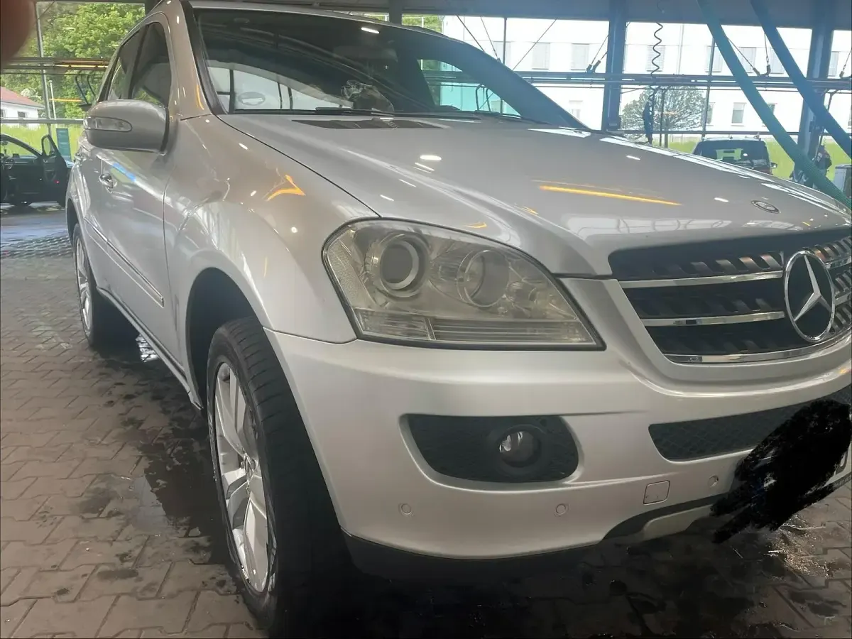 Gebraucht Mercedes ML320 224 PS (164 kW) 2006 Silber SUV