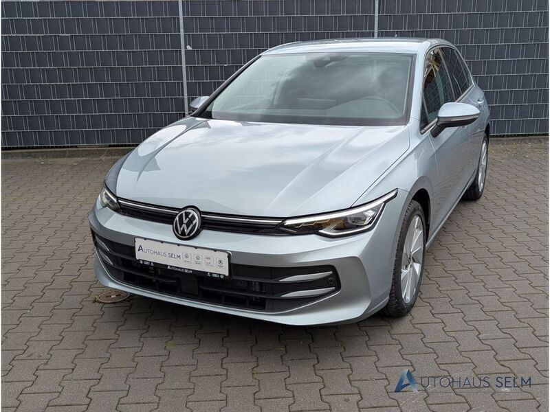 Silber Neu 2025 VW Golf VIII Life Limousine | 27.980 € (Superpreis) - Bild 1/4