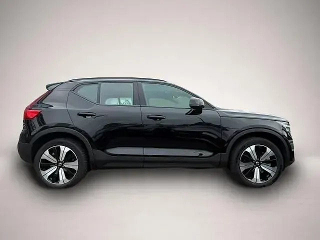 Gebraucht Volvo XC40 Core 169 kW (231 PS) 2023 Manufacturer SUV