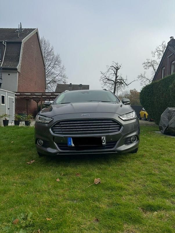 Grau Gebraucht 2018 Ford Mondeo Titanium Kombi | 15.299 € (Guter Preis) - Bild 1/4