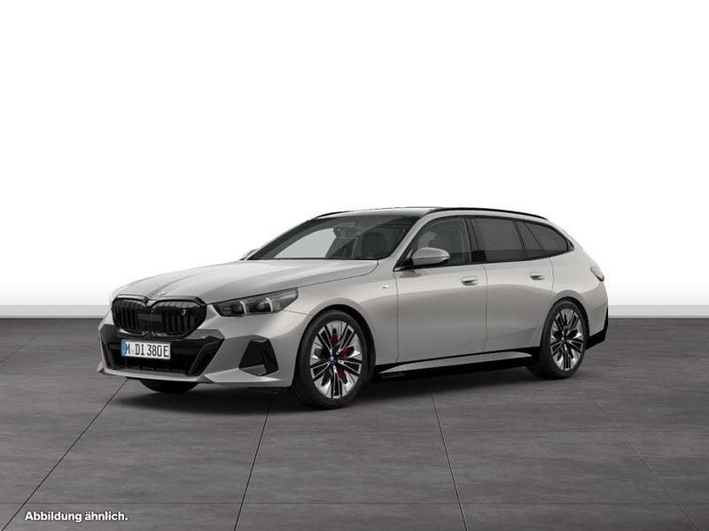 Gebraucht 2024 BMW i5 Comfort Edition Limousine | 66.967 € (Fairer Preis) - Bild 1/3