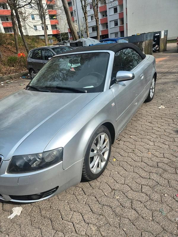 Gebraucht Audi A4 Cabriolet 170 PS (125 kW) 2002 Grau Cabrio