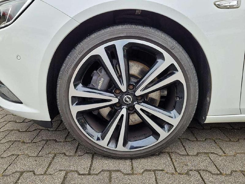 Gebraucht Opel Insignia Innovation 260 PS (191 kW) 2017 Abalone weiss Kombi