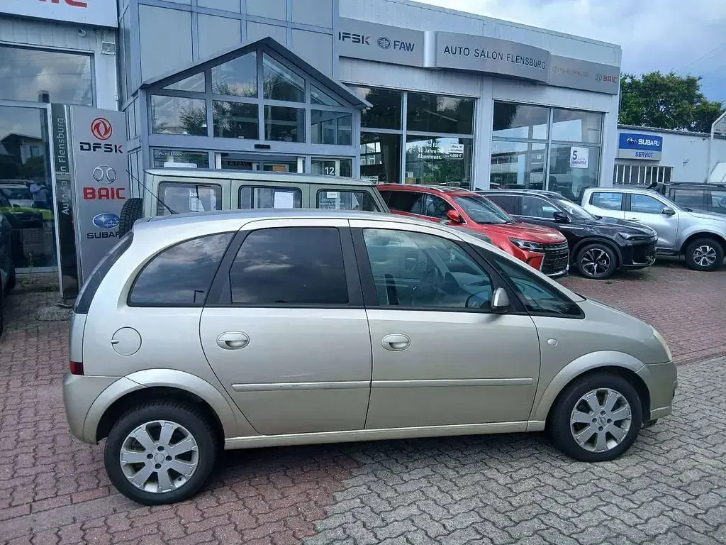 Gebraucht Opel Meriva Basis 90 PS (66 kW) 2007 Champagner silber m2 Van / Kleinbus