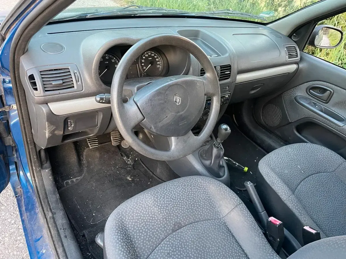 Gebraucht Renault Clio 60 PS (44 kW) 2007 Blau Kleinwagen