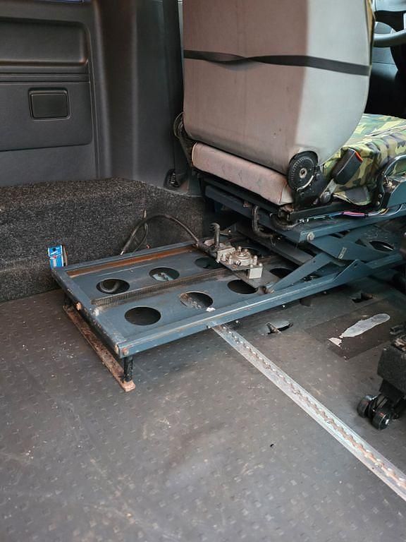 Używany VW Caravelle 140 KM (102 kW) 2013 Czarny Van