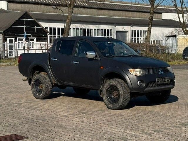 Gebraucht Mitsubishi L200 136 PS (100 kW) 2008 Schwarz Pickup
