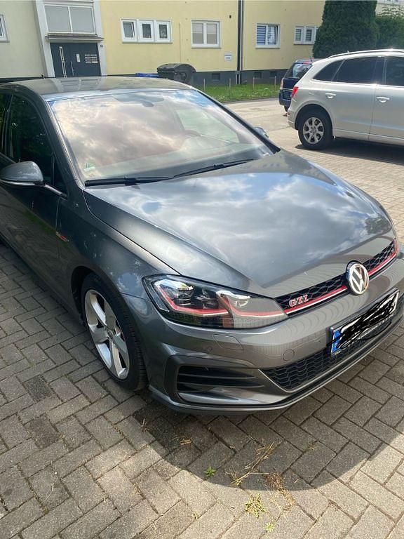 Grau Gebraucht 2019 VW Golf GTI Limousine | 18.900 € (Guter Preis) - Bild 1/4