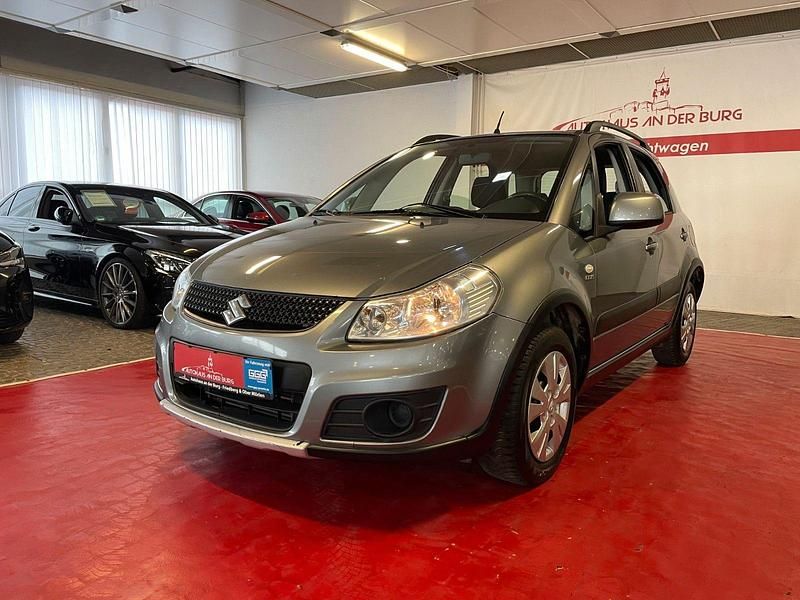 Gebraucht Suzuki SX4 135 PS (99 kW) 2012 Grau SUV