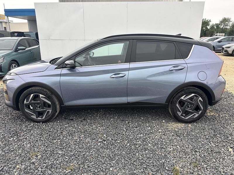 Neu Hyundai Bayon Premium 2025 Meta blue dach schwarz 5pm SUV